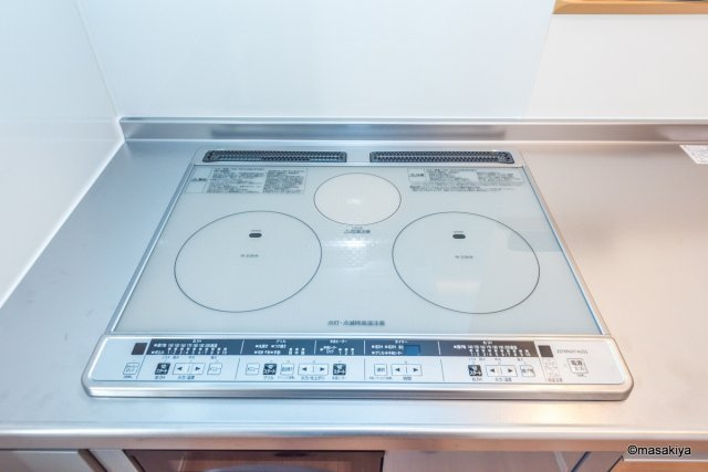 サウザン夢　Ａ棟のキッチン