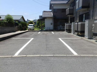 【駐車場】 | ラ・プランタン