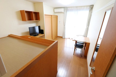 【寝室】 | レオパレスフォレスト錦 | 物件同タイプの写真です。