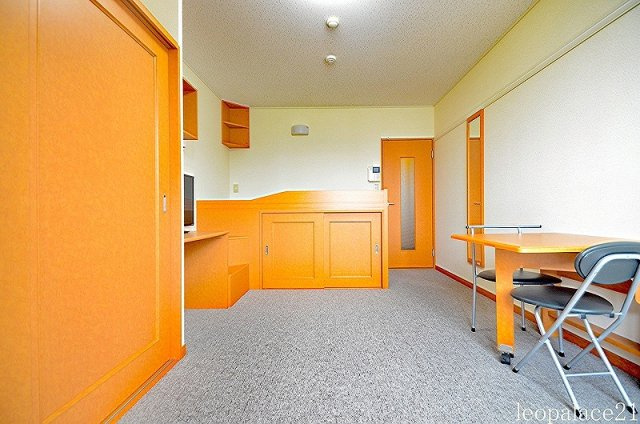 レオパレスドリームパンションの居間・リビング|設備・使用は号室により異なる為、現況を優先致します。