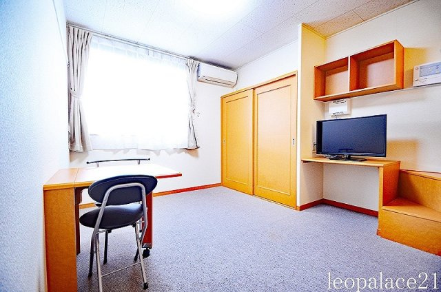 レオパレスドリームパンションの居間・リビング|設備・使用は号室により異なる為、現況を優先致します。