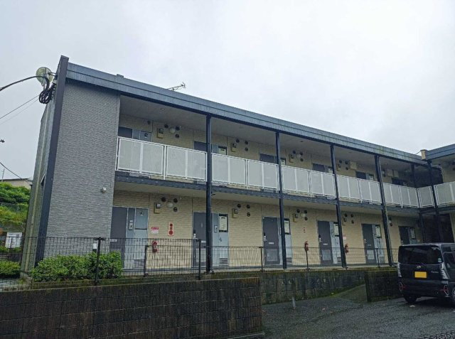 レオパレスチェリの外観