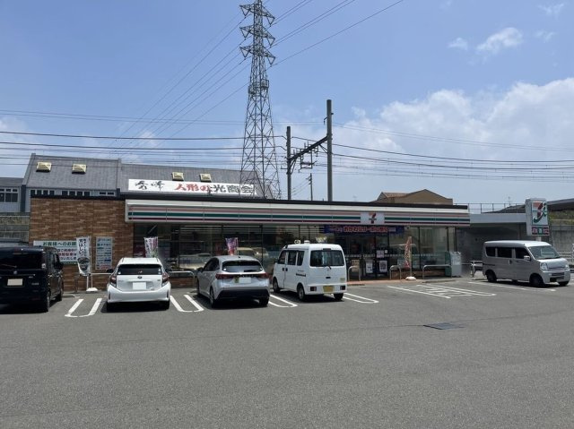 レオパレスシャルマンの周辺