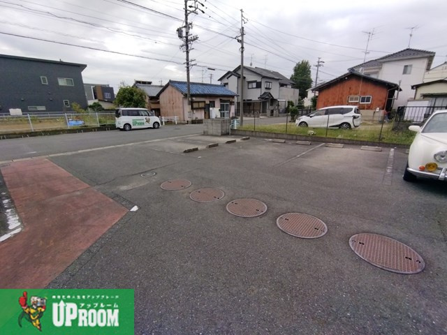 マルベリーの駐車場