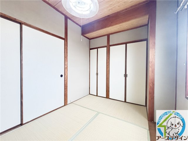 魚住コーポの和室