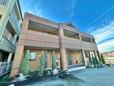 【ロビー】 | アマービレ | 外観写真（昼）