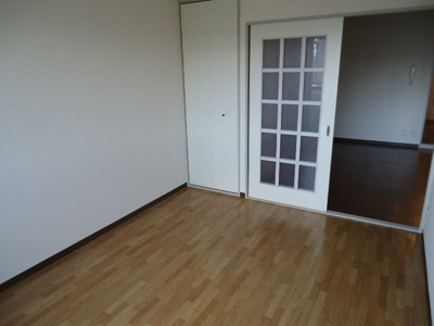 【内装】 | プリネール | 洋室