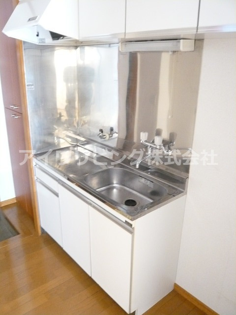 コーポリリーのキッチン|2口コンロ設置可です。【コーポリリー】