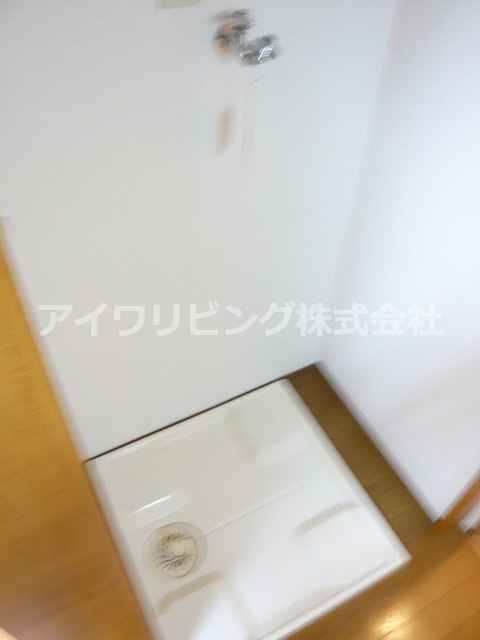 コーポリリーの設備|室内洗濯機置場あり【コーポリリー】