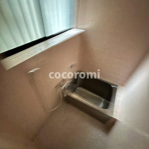 招堤南町　車庫付戸建の浴室