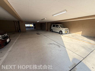 【駐車場】 | パールヒル尼崎　最上階角部屋・リフォーム済 | 駐車場です♪