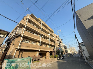 【外観】 | パールヒル尼崎　最上階角部屋・リフォーム済 | 【パールヒル尼崎】地上６階建　総戸数１７戸　ご紹介のお部屋は最上階の角部屋です♪室内はリフォーム済み！お待たせ無しで即ご入居していただけます！！