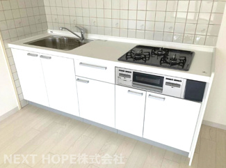 【キッチン】 | パールヒル尼崎　最上階角部屋・リフォーム済 | 新品のシステムキッチンです♪収納力も有り、使い勝手も良いです！