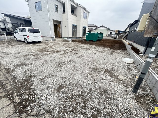 新築　伊勢崎市国定町第3　Livele Garden.S　１号棟の駐車場|現地写真　駐車スペースは2台分可能です！

