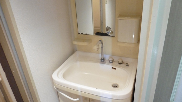 ウイングコート久留米の洗面所|脱衣スペースもあります