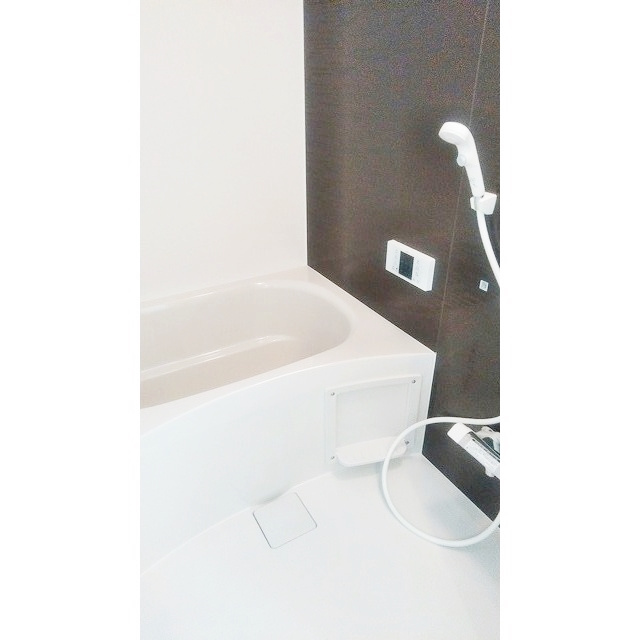 大和市大和東２丁目のアパートの浴室|清潔感のあるお風呂です♪