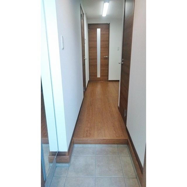 大和市大和東２丁目のアパートの玄関|お履き物が多い方にもおすすめ♪