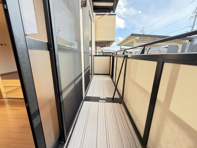 岡崎市赤渋町字西河原のアパートのバルコニー