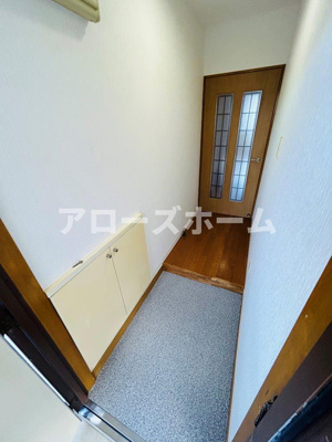 【玄関】 | 明豊マンション | ※室内写真は前回募集の同一マンション別室につきイメージです。