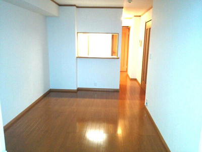 【居間・リビング】 | メリディオ日向館 | ゆったり過ごせる居間です