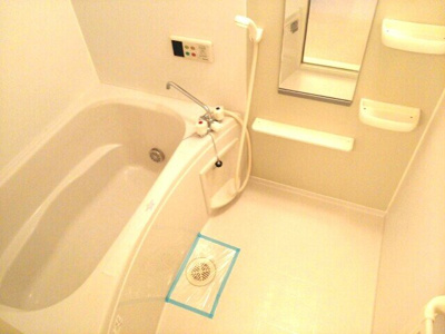 【浴室】 | メリディオ日向館 | お風呂です