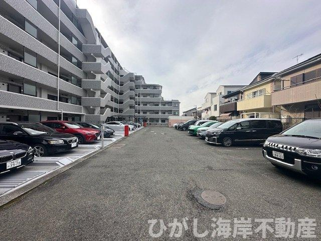 ニューイースト湘南茅ヶ崎の駐車場|敷地内駐車スペース
