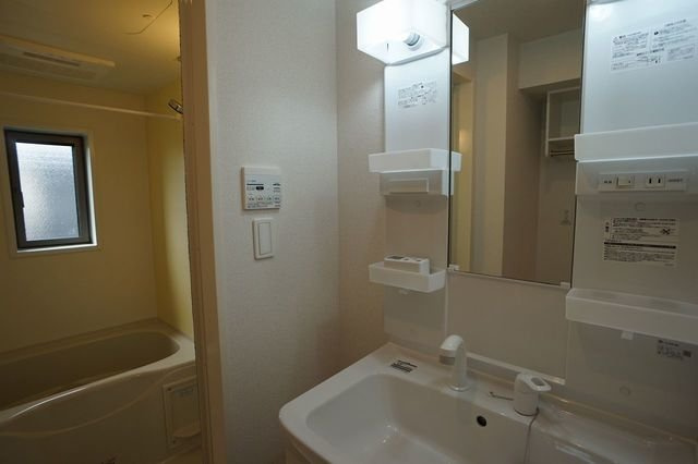 パッシィオーネ　Ｑの洗面所|広い洗面スペース