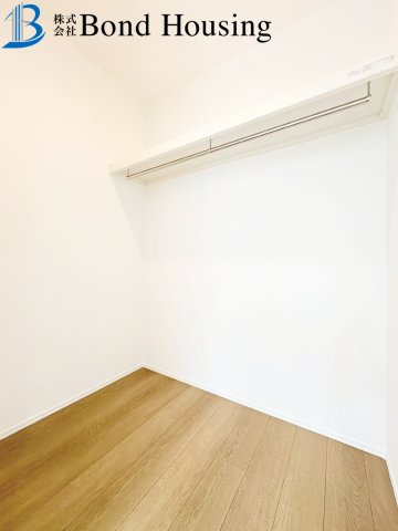 パントリーあり収納豊富　南別府4丁目　新築2区画　B号棟の洋室
