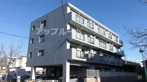 エステート新守の外観