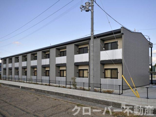 レオパレスあいれすと田村の外観