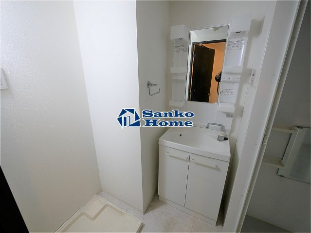 Rising place両国の独立洗面台