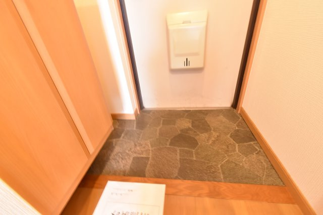 ジュネス・バンブーの玄関