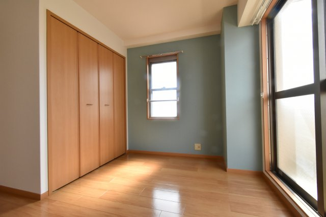 ジュネス・バンブーの居間・リビング|室内洗濯パン