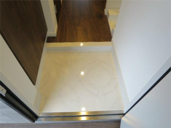 マキシヴハイズ南砂町の玄関