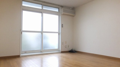 【居間・リビング】 | レオパレス陽光邸 | 反転プラン有り