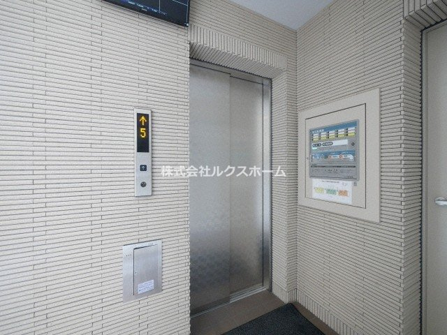 イニシオ山水のロビー|ゆとりのあるロビーです