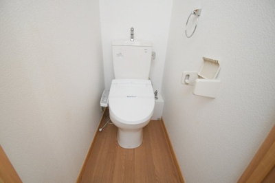 【トイレ】 | レオパレスメモラブルⅠ | 温水洗浄便座設置