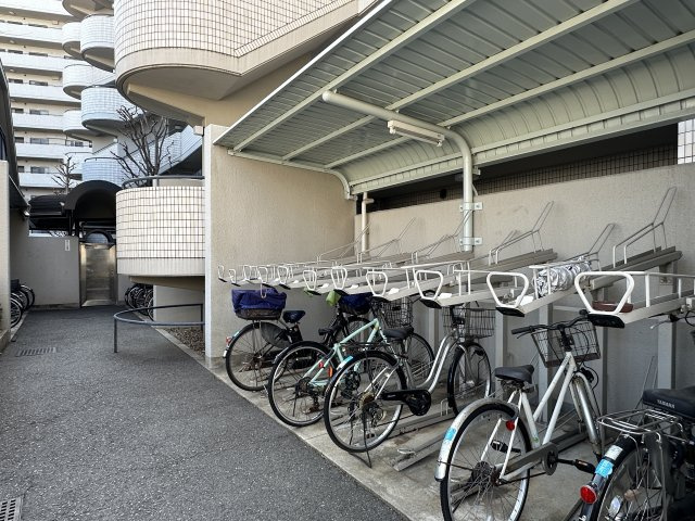 垂水五色山アーバンライフの駐輪場