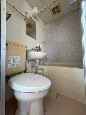 HOOP須磨浦のトイレ|落ち着いた色調のトイレです