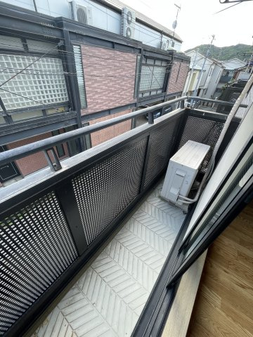 Aスクエア桜木町のバルコニー