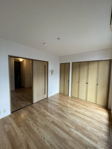 Aスクエア桜木町の居間・リビング