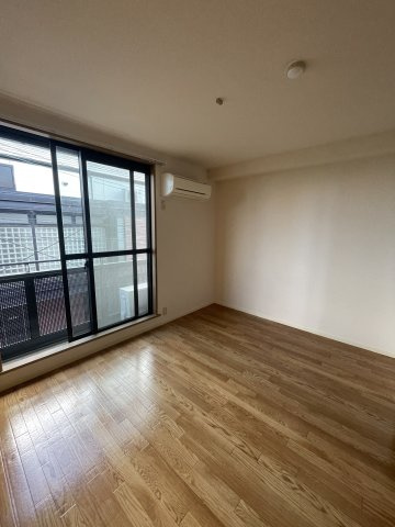 Aスクエア桜木町の寝室