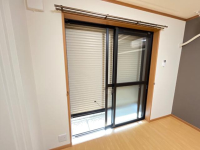 【その他】 | フォルティア | シャッター雨戸（イメージ）