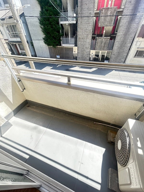 KMコートのバルコニー
