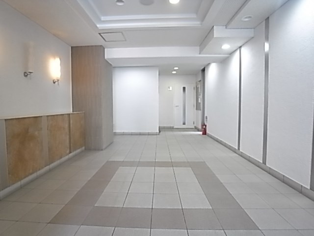 クオーレ三宮一番館のエントランス