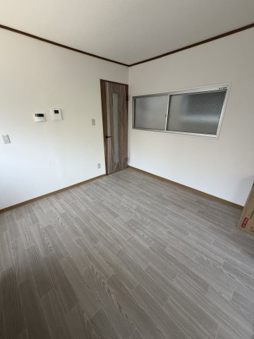 上池田３丁目貸家Ⅱの居間・リビング