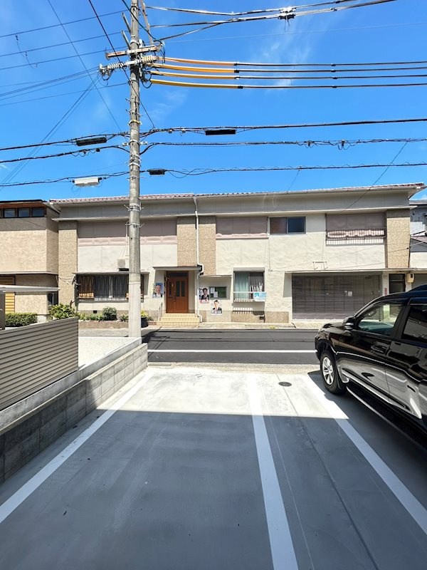 D-room旗塚通の外観