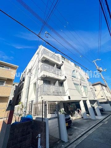 キューブ南塚口Ⅲ (CUBE南塚口Ⅲ)の外観|おしゃれな外観です