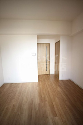 【居間・リビング】 | フォーリアライズ阿波座ウエスト | ゆったりとした居間です