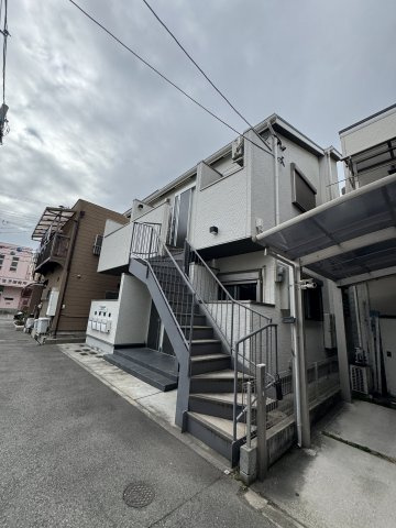 KARIN御蔵通の外観